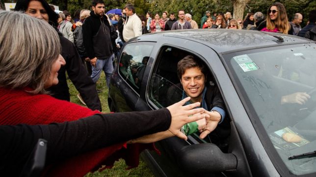 vamos a la ruta: kicillof aplica receta probada y vuelve a recorrer el interior