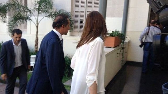 comenzo la reunion entre scioli y vidal