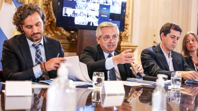 por ausentismo, fernandez prepara un estimulo de $30 mil para personal de salud