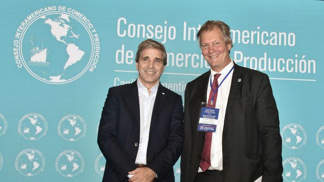 Alineamiento de la SRA con Javier Milei: Toto Caputo y Marcos Pereda.