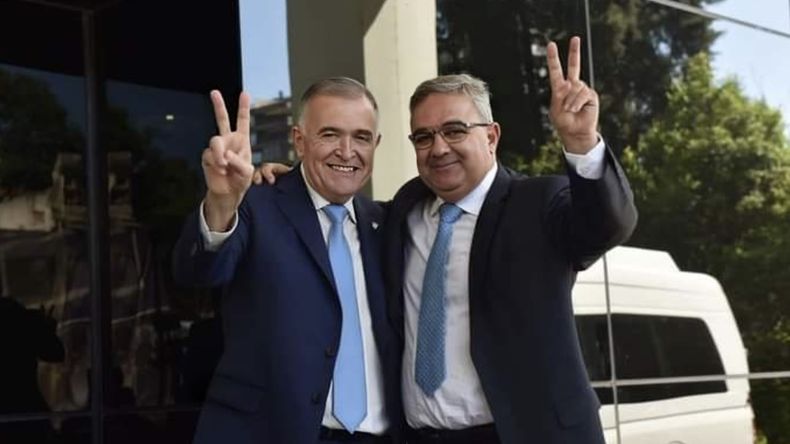 Osvaldo Jaldo y Raúl Jalil, dos de los gobernadores norteños que abrió el diálogo con Axel Kicillof.