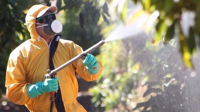 chubut: el gobierno busca impletentar la ley de agroquimicos