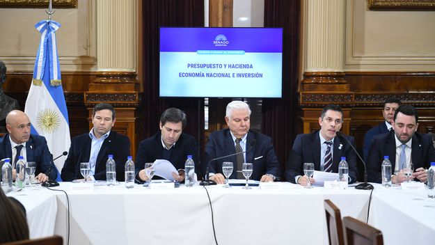El cuerpo de abogados del Gobierno, en el Senado. El cuerpo de abogados del Gobierno, en el Senado.