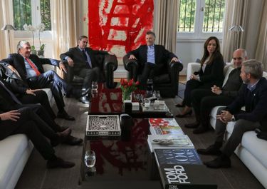 El pacto separatista de la UCR para salvar la ropa en las provincias