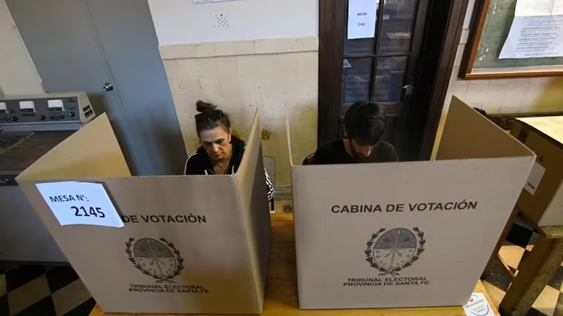 cabina de votación.jpg