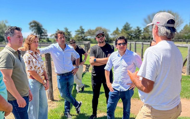Gabriel Bornoroni en Río Cuarto junto a Gonzalo Roca, Gastón González y Laura Solano, su esposa.&nbsp;