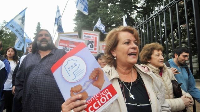 docentes juntaran firmas para que vidal declare la emergencia alimentaria