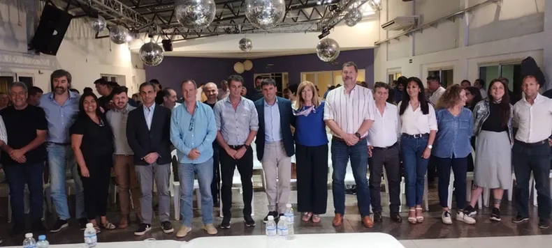 Guillermo Michel reunió en Concordia a Gustavo Bordet, Enrique Cresto, y a los precandidatos de la interna peronista del año pasado, Ángel Giano y Armando Gay.