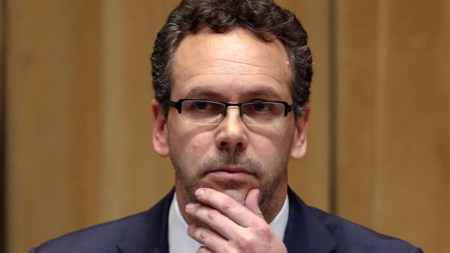 para sandleris, el que apueste al dolar, pierde