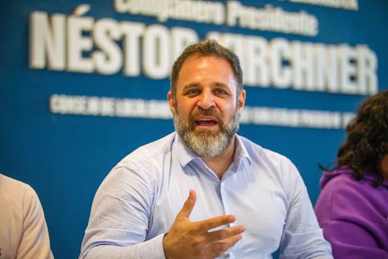 José Glinski construye por la suya en el peronismo de Chubut.