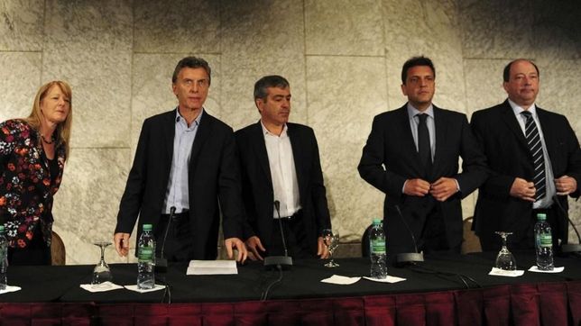 desde el massismo ningunean a macri: una foto a nadie se le niega