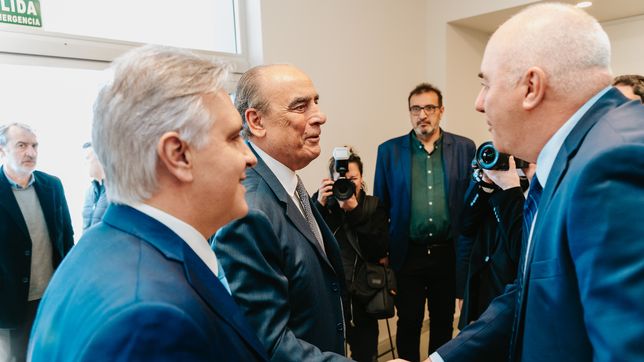Guillermo Francos, Martín Llaryora y Luis Macario en la previa del Coloquio Industrial de Córdoba