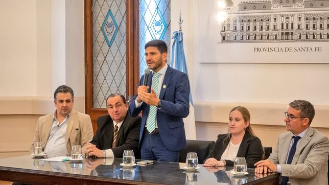 Ley ómnibus: Maximiliano Pullaro también cargó contras las amenazas de Toto Caputo (Foto: captura de Twitter: @giselmahmud)