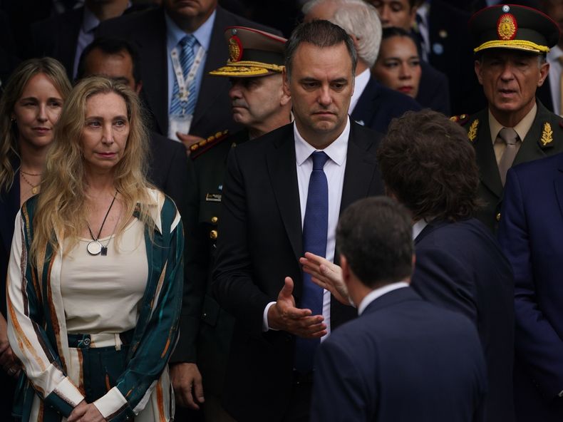 Karina Milei y Manuel Adorni.