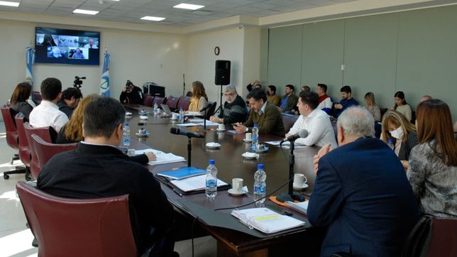 avanza en neuquen una comision legislativa para controlar las represas