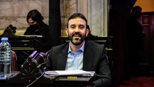diputados: primera fuga de la era fernandez en jxc, con sello monzo