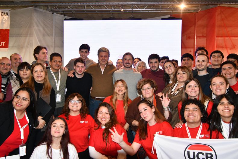 Plenario de la UCR de Chubut en Esquel.