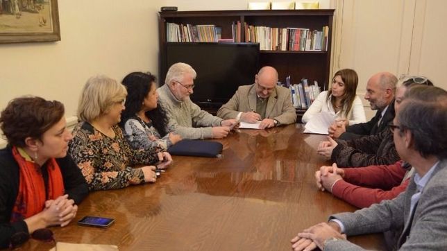 hasta conadu historica le avalo el acuerdo paritario a bullrich