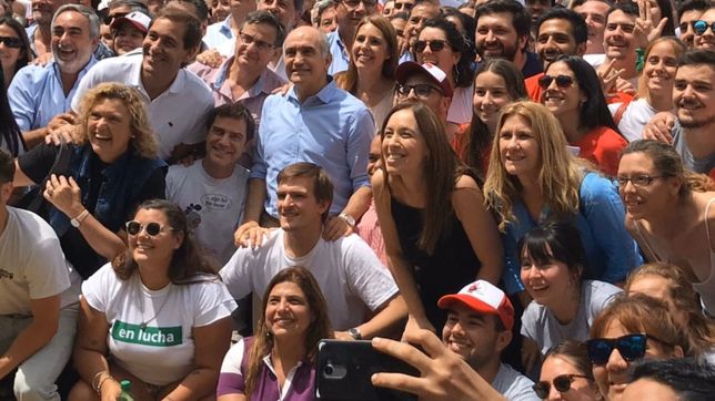 con su liderazgo futuro en duda, vidal se refugia en el radicalismo salvadorista