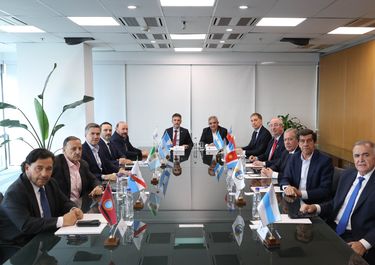 Diego Santilli, meses atrás junto a los gobernadores.&nbsp;