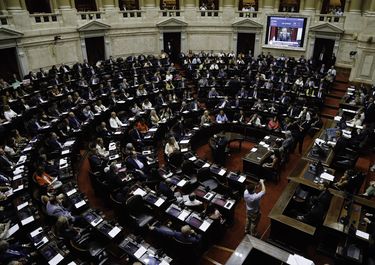 El recinto de Diputados, caja de resonancia de la paliza en Buenos Aires. 
