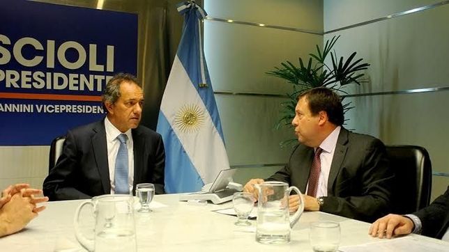 scioli firmo un acuerdo con weretilneck similar al que diseno con pichetto