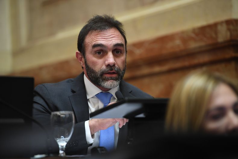 Ezequiel Atauche, presidente del bloque La Libertad Avanza del Senado: el único senador del NOA que votó en favor del veto de Javier Milei a la emergencia en discapacidad.