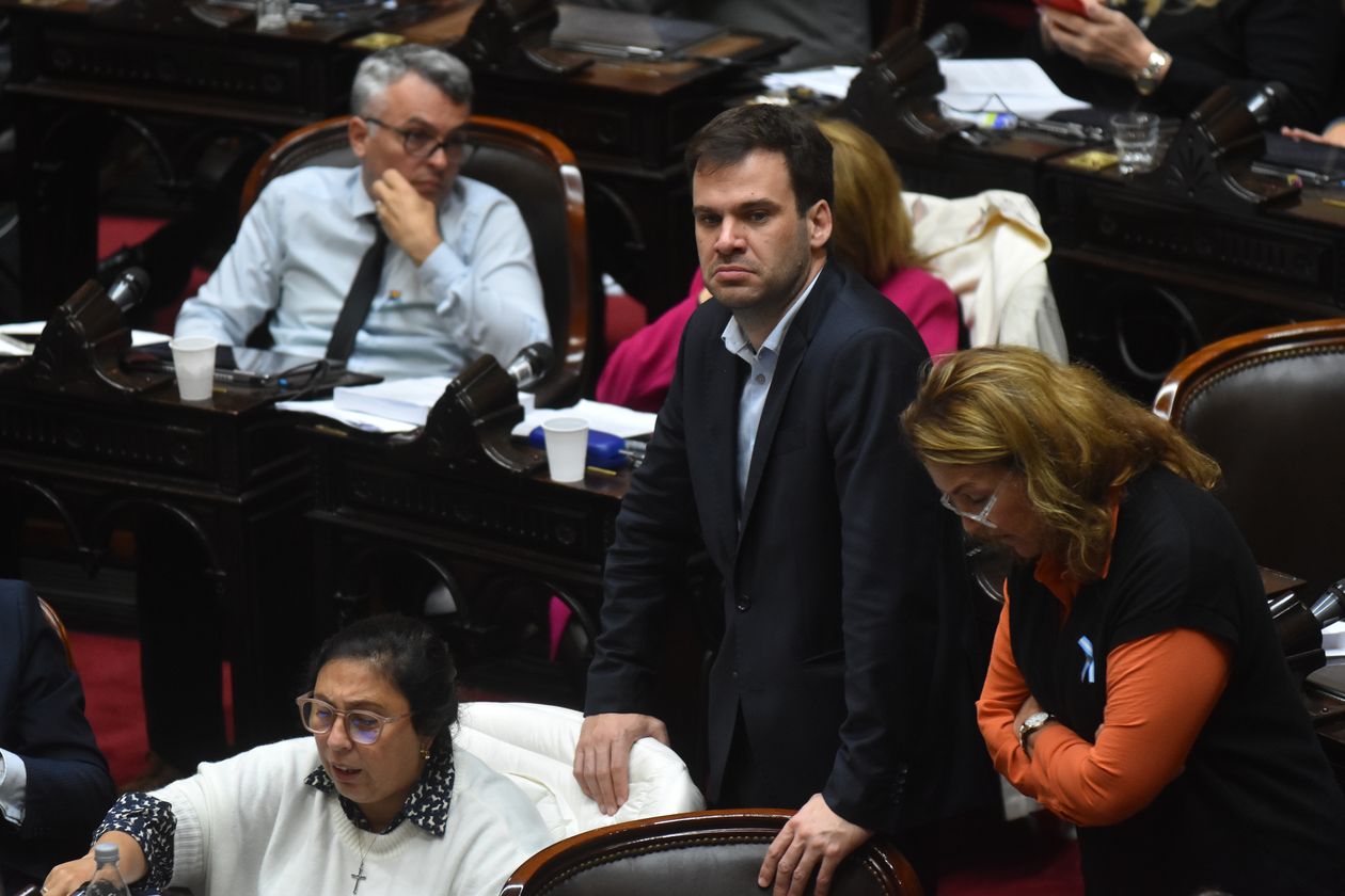 Paula Oliveto Lago, Juan López y Marcela Campagnoli, de la Coalición Cívica. Ayudaron a Javier Milei&nbsp; con el FMI. Pero se resisten a avalar otro crédito.&nbsp;&nbsp;