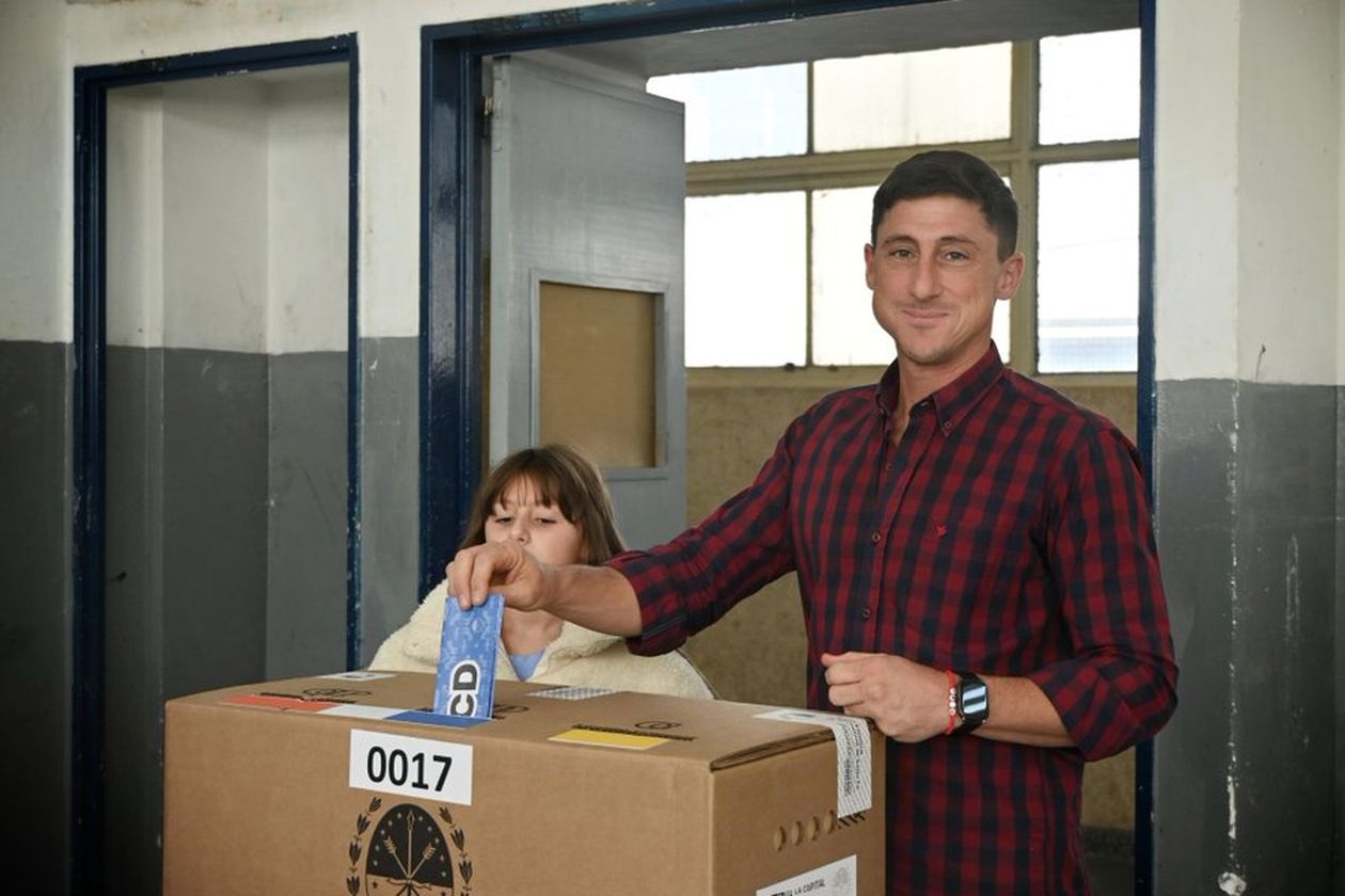 El senador Julio Paco Garibaldi fue el candidato de Unidos más votado en la ciudad de Santa Fe en las últimas elecciones.