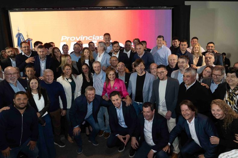 Intendentes de la oposición sumaron su apoyo a Provincias Unidas en Córdoba
