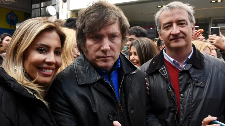 Romina Diez, Javier Milei y Nicol&aacute;s Mayoraz.