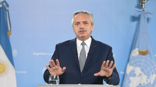 Fernández: El FMI intenta imponernos un programa y no estamos de acuerdo