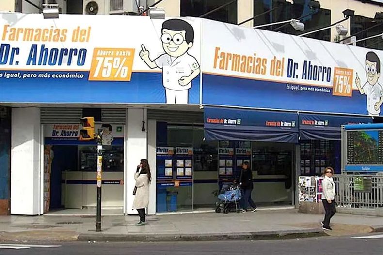 Farmacias del Dr Ahorro, crisis del empleo por baja de ventas