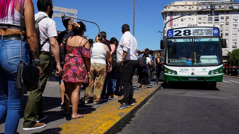 Toto Caputo y los subsidios a los colectivos Toto Caputo y los subsidios a los colectivos