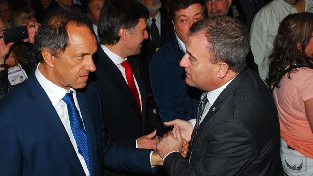 la foto de scioli que enfurece al pj