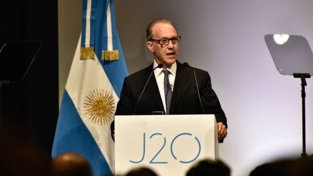 reunion secreta entre el abogado de farmacity y su socio, rosenkrantz