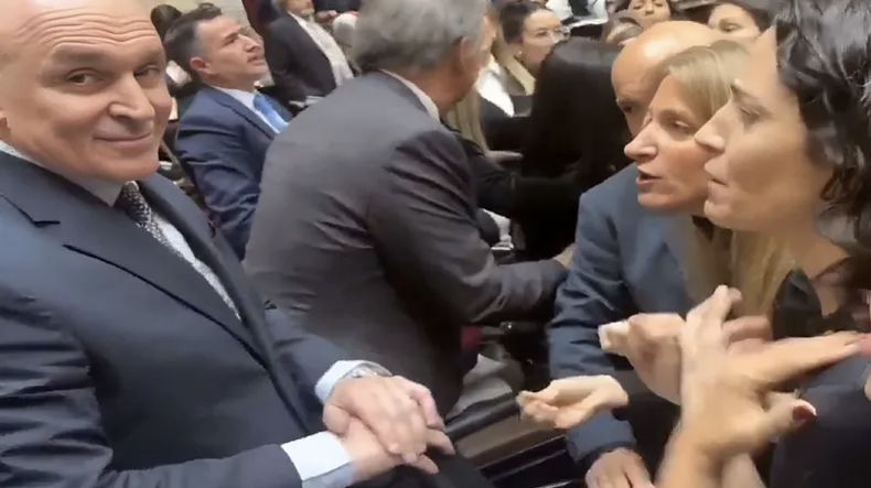 Diputados José Luis Espert, Florencia Carignano y Paula Penacca.