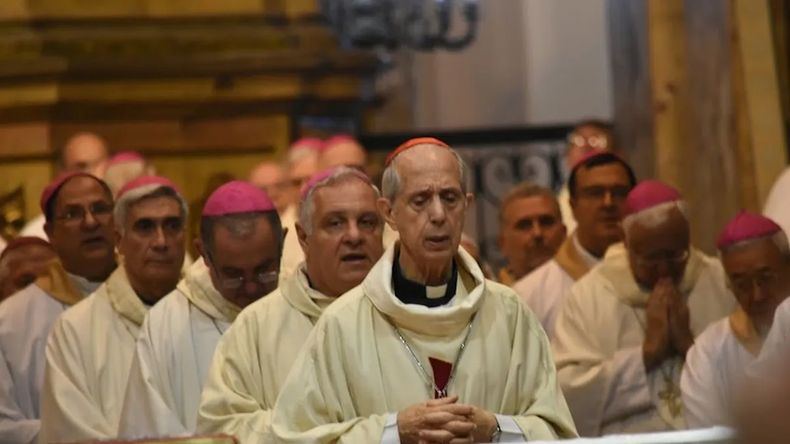 Los obispos católicos rezan la Oración por la Patria