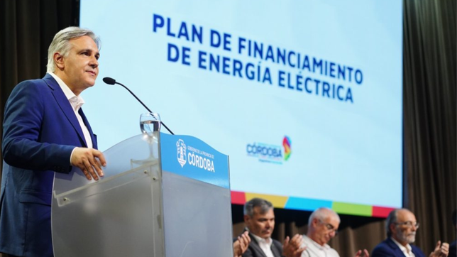 Martín Llaryora durante el lanzamiento del Plan de Financiamiento de Energía Eléctrica.