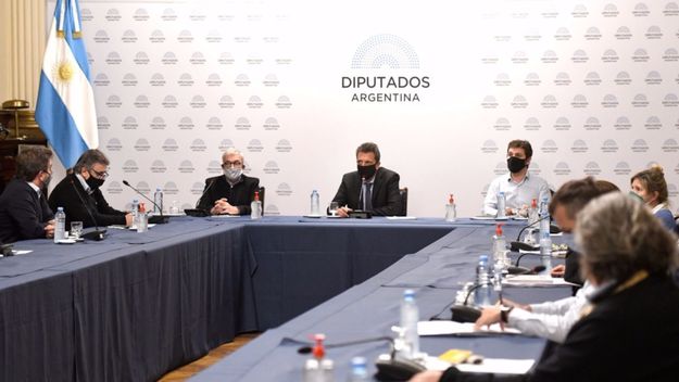 Diputados se reúnen para definir el temario de la primera sesión virtual
