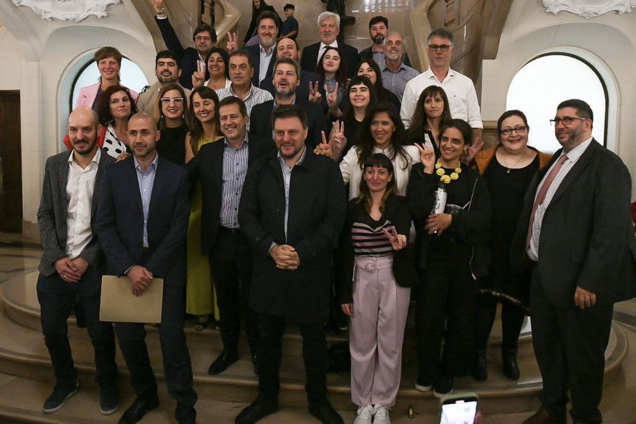 Decretazo: el peronismo porteño pidió la inconstitucionalidad del DNU en la Justicia