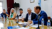 la discusion salarial se mete en las campanas de neuquen y rio negro