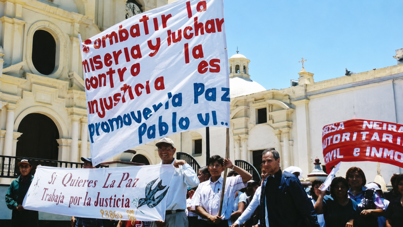 Un joven Robert Prevost encabeza protesta social en tiempos de Alberto Fujimori