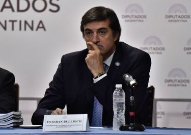 ARA San Juan: el oficialismo exculpó a Aguad y apuntó contra la Armada