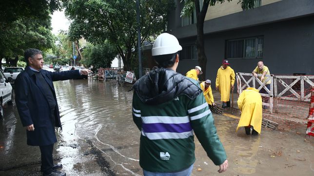 La Libertad Avanza aprovechó el temporal para burlarse de la gestión del PRO y golpear a Mauricio Macri.