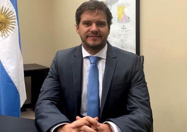 Aferrado a las audiencias públicas, Bernal desafía a Guzmán