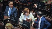 Carlos Espínola, Alejandra Vigo y Edgardo Kueider, integrarán el interbloque de Ignacio Torres y Martín Llaryora.&nbsp;