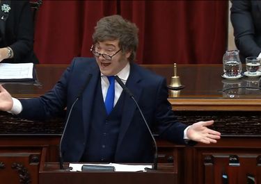 A cuatro meses de su aprobación, Javier Milei impuso un nuevo ajuste en el Presupuesto.&nbsp;