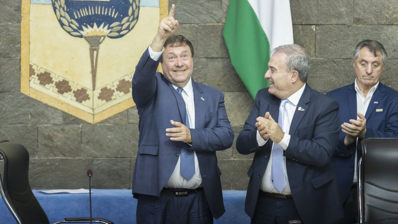 Río Negro acelera su plan de inversiones y adjudica otra concesión en Vaca Muerta