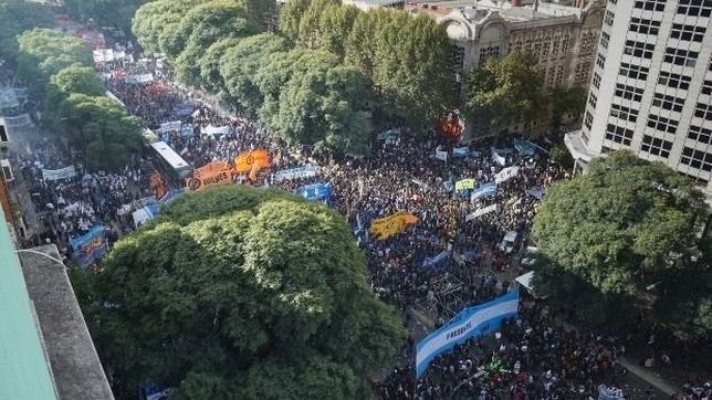 la cgt prepara un documento publico y advierte que el paro y la marcha son ?inamovibles?